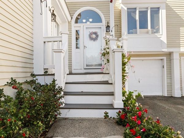 15 Abington Road, Unit 15, Danvers, MA 01923