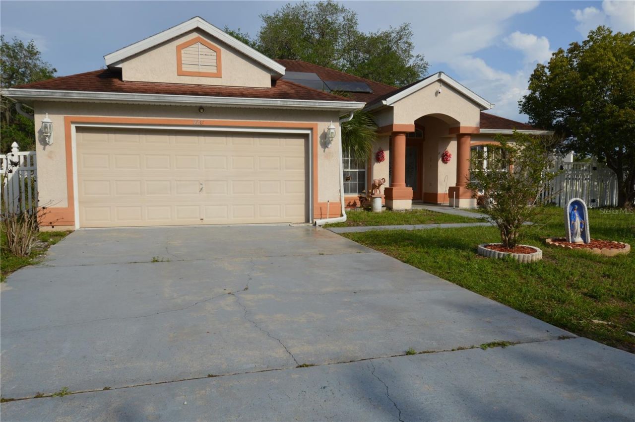 46 Cordona Drive, Kissimmee, FL 34758 Main Photo