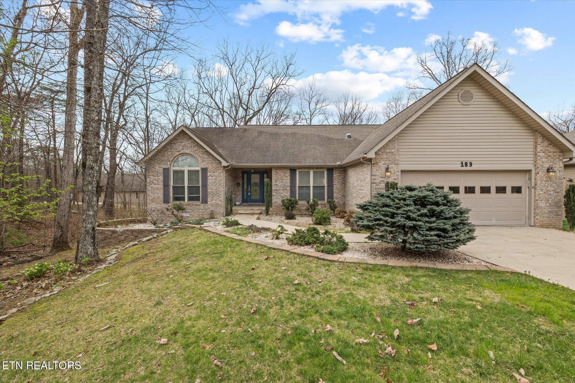 183 Trentwood Drive , Crossville, TN 38558 Main Photo