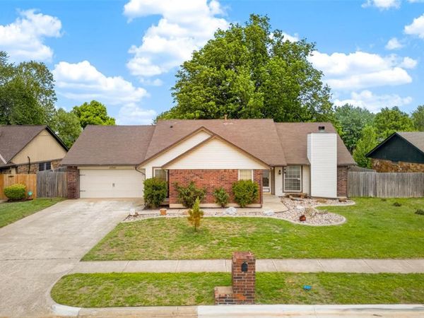 10545 Lou Anna Place, Midwest City, OK 73130