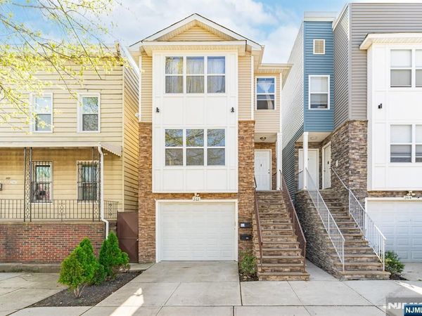 262 2nd Avenue, NEWARK, NJ 07107