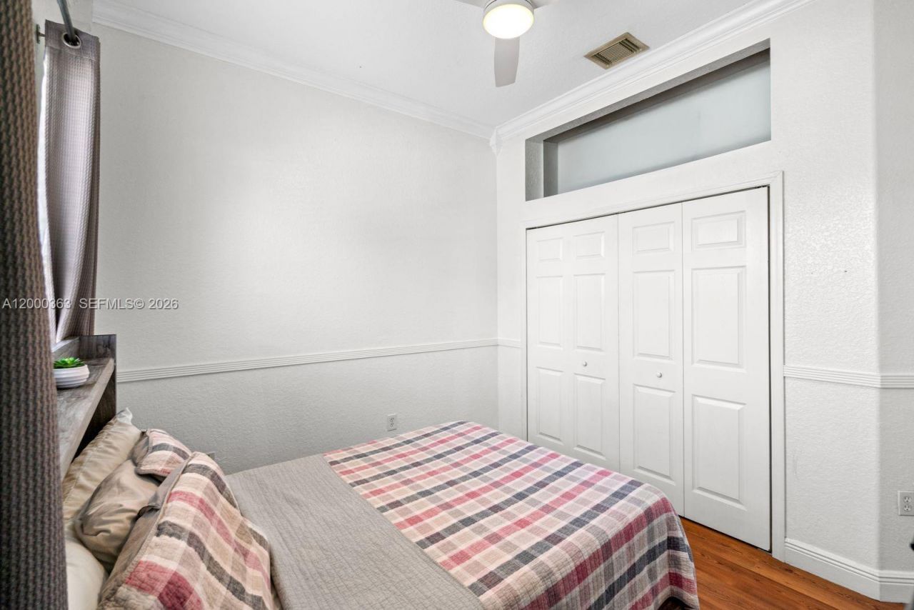 8914 NW 168th St , Miami Lakes, FL 33018 Photo