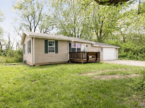 703 E State Street, O'Fallon, IL 62269