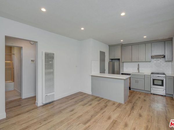 4140 Grand View Boulevard, Unit 15, Los Angeles, CA 90066