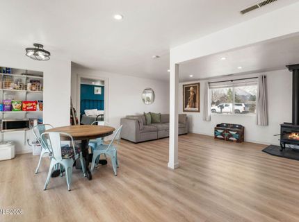 879 Whitney Way, Gardnerville, NV 89460 Photo