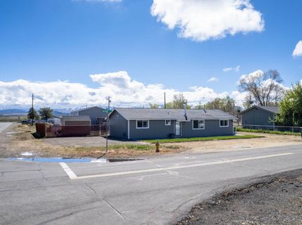 879 Whitney Way, Gardnerville, NV 89460 Photo