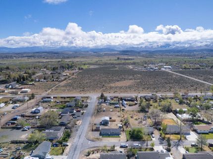 879 Whitney Way, Gardnerville, NV 89460 Photo
