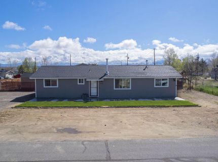 879 Whitney Way, Gardnerville, NV 89460 Photo