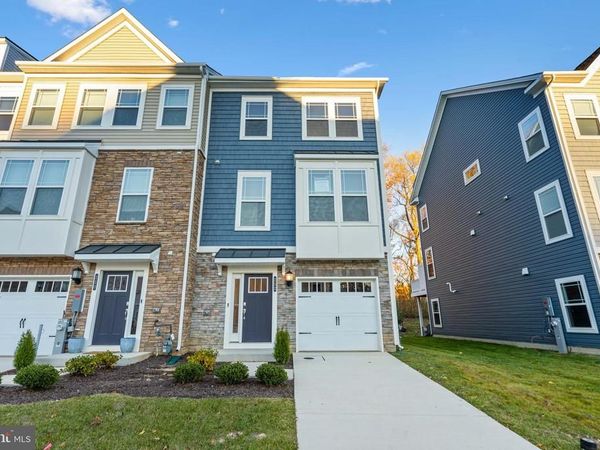 252 WATERSTONE RD, ESSEX, MD 21221