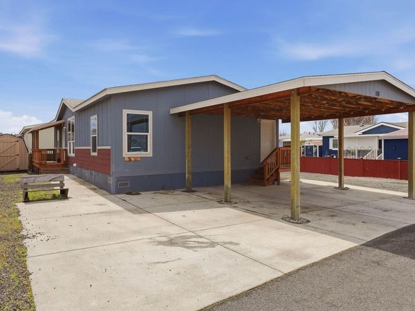 10510 W Richland Rd, Cheney, WA 99004