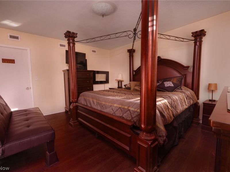 13800 Fairhill Road, Unit 101, Shaker Heights, OH 44120 Photo 13