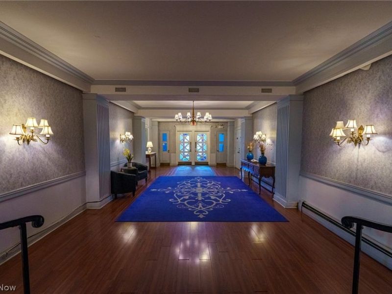 13800 Fairhill Road, Unit 101, Shaker Heights, OH 44120 Photo 2