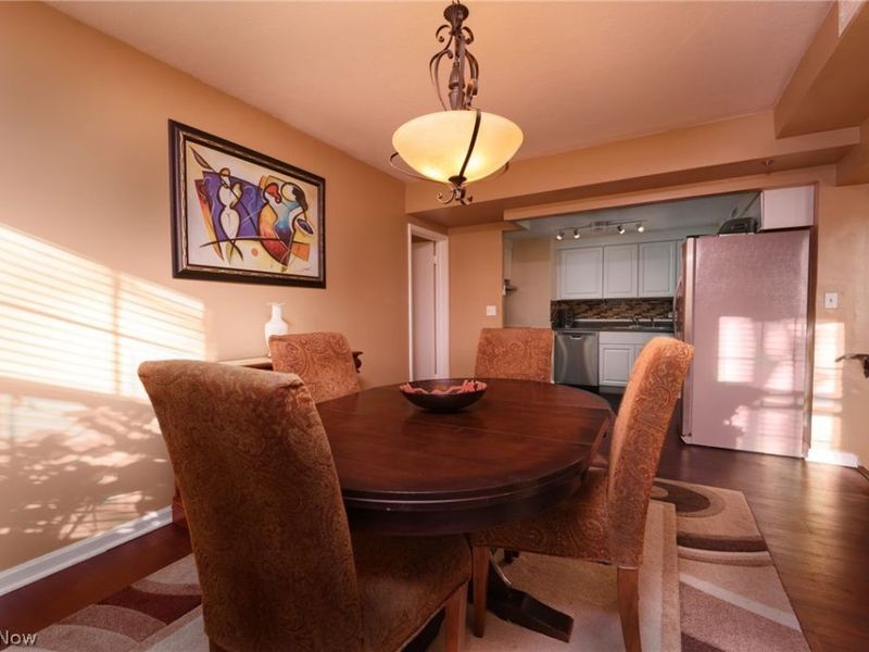 13800 Fairhill Road, Unit 101, Shaker Heights, OH 44120 Photo 9