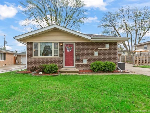 16419 Terry Lane, Oak Forest, IL 60452