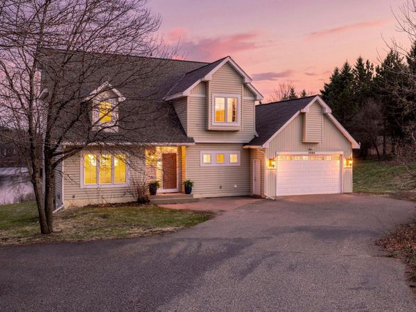 1080 82nd Street E, Inver Grove Heights, MN 55077