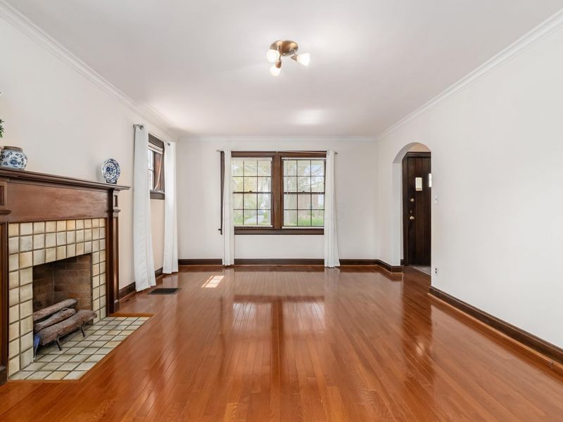 50 N Cassingham Road, Columbus, OH 43209 Photo 11