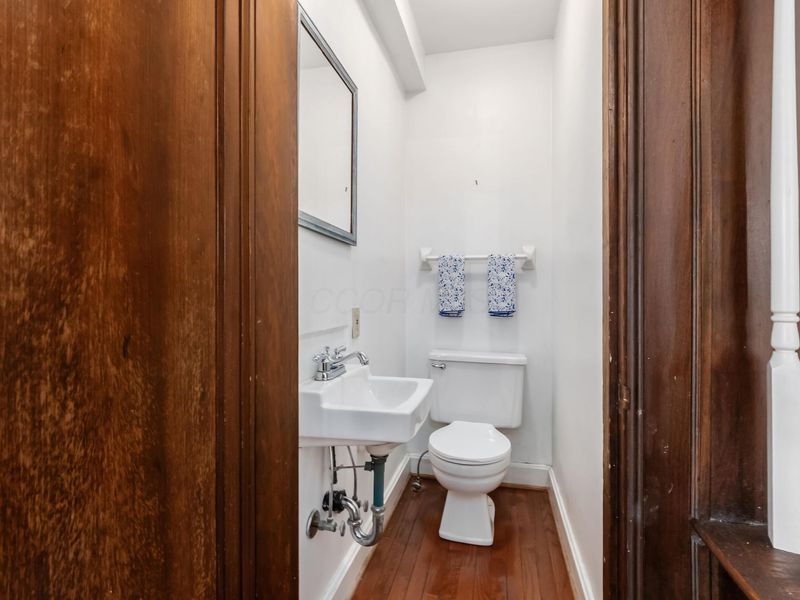 50 N Cassingham Road, Columbus, OH 43209 Photo 14