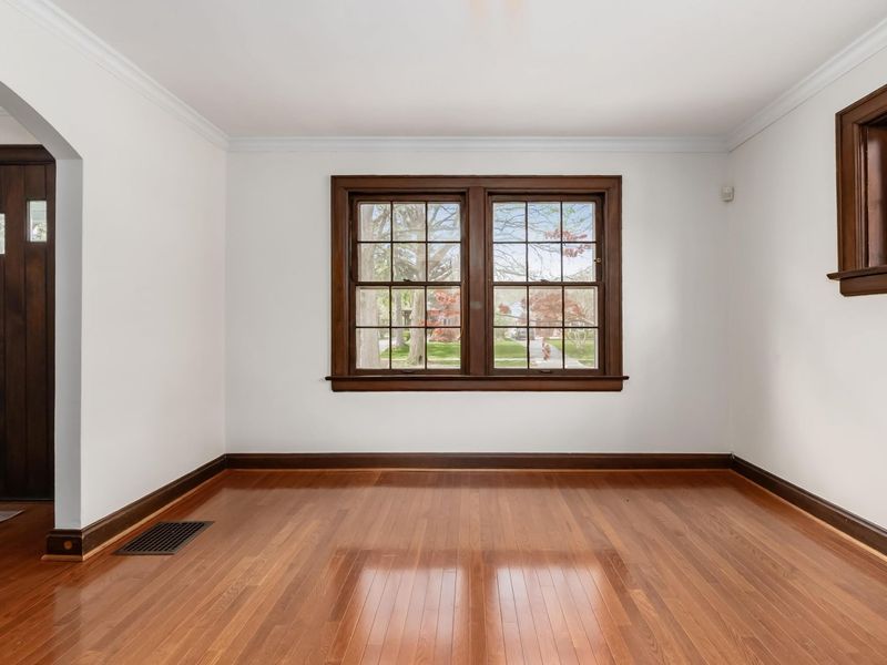 50 N Cassingham Road, Columbus, OH 43209 Photo 15