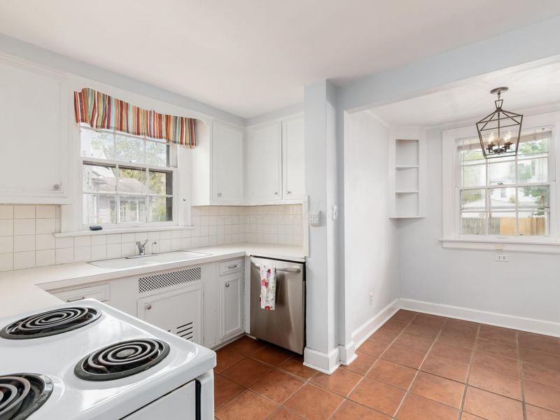 50 N Cassingham Road, Columbus, OH 43209 Photo 22