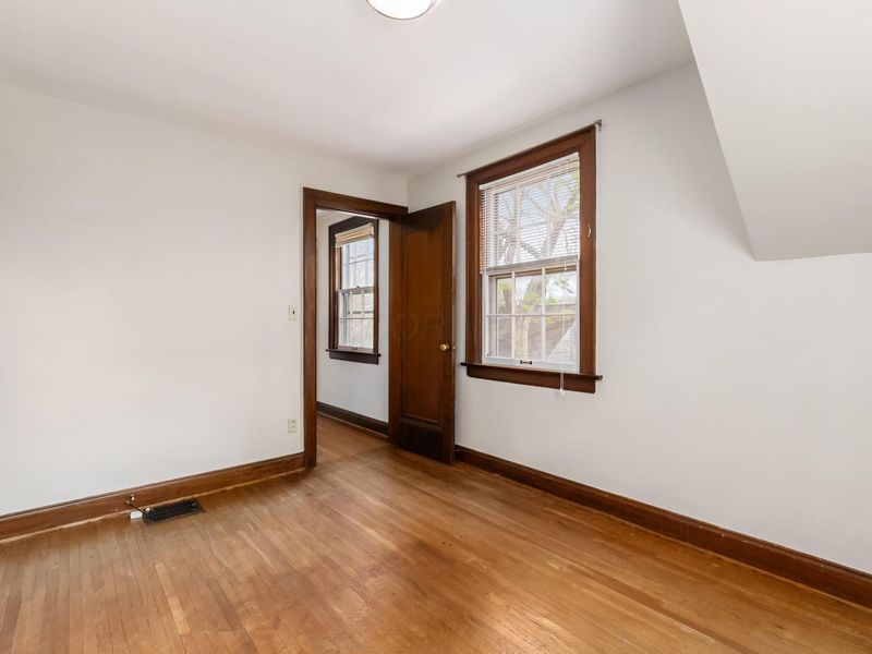 50 N Cassingham Road, Columbus, OH 43209 Photo 35