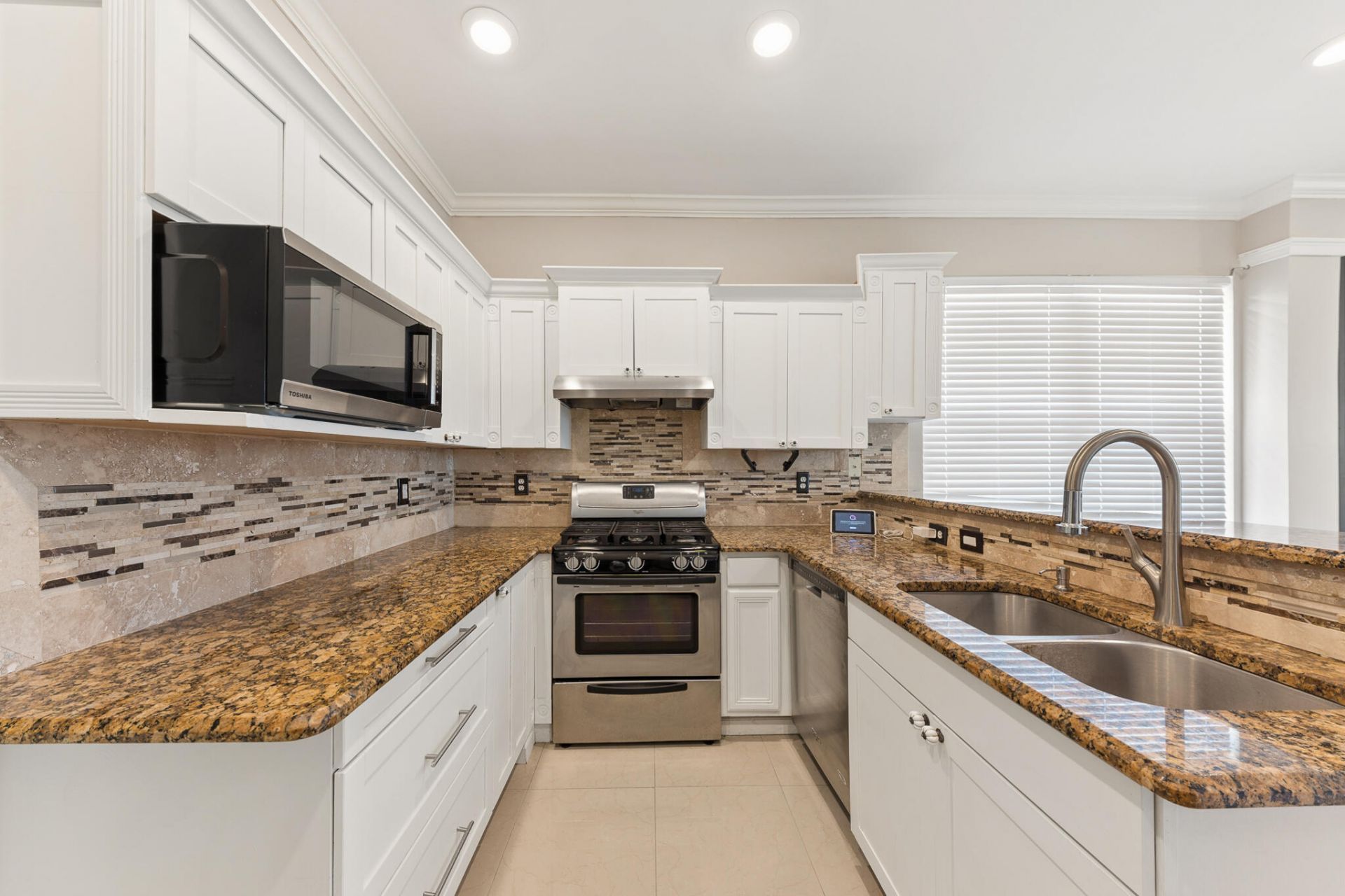 113 Canterbury Place, Royal Palm Beach, FL 33414 Photo