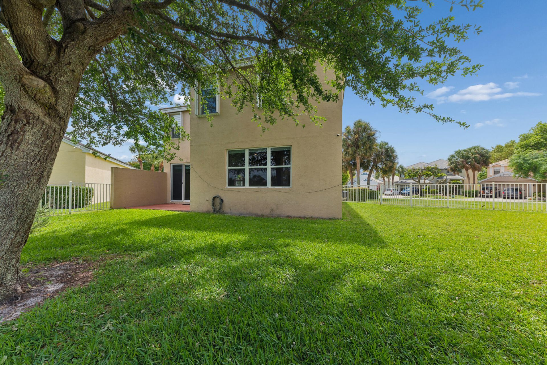 113 Canterbury Place, Royal Palm Beach, FL 33414 Photo