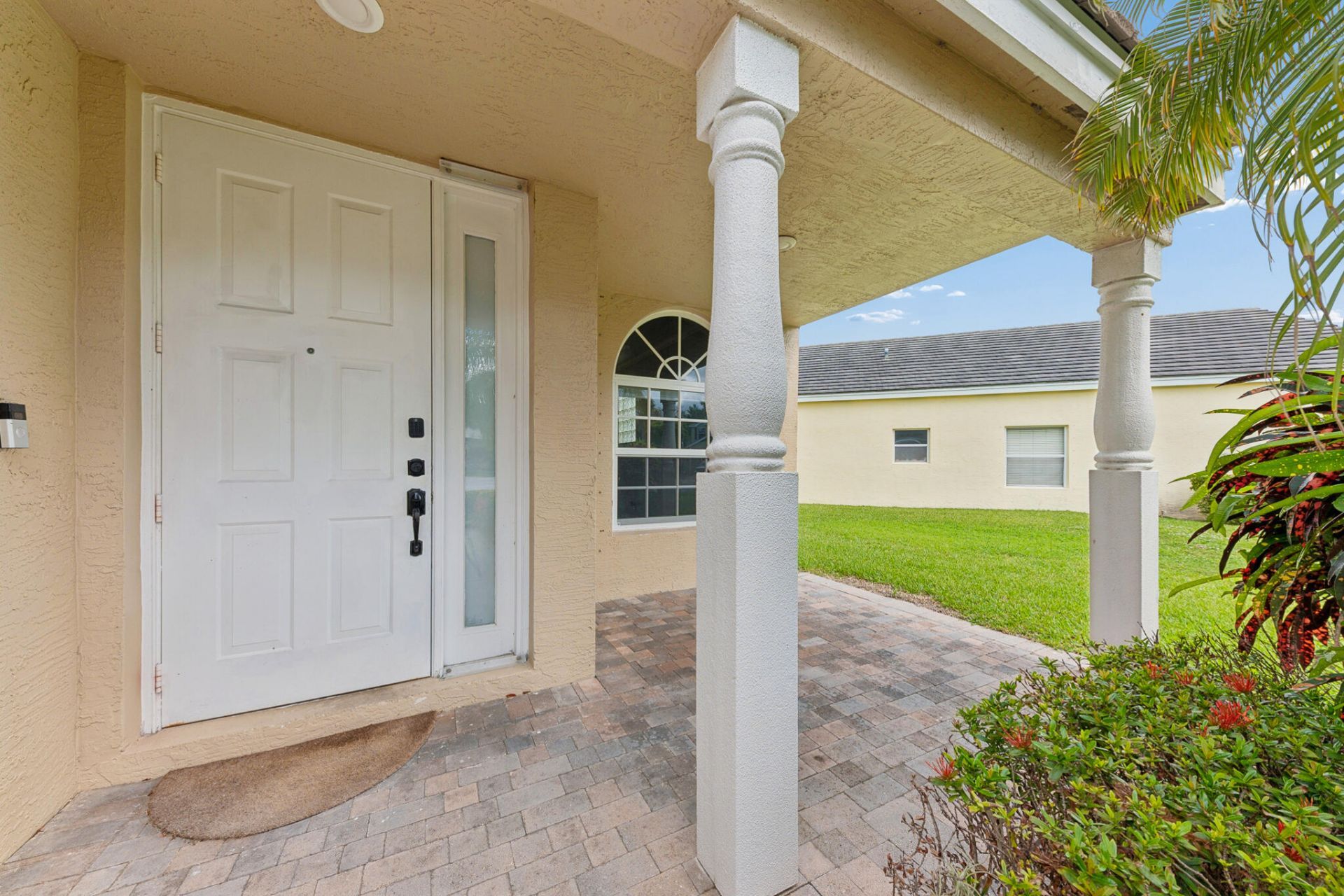 113 Canterbury Place, Royal Palm Beach, FL 33414 Photo