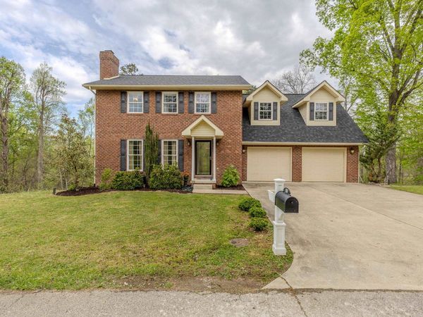 511 W sunset hill , Grayson, KY 41143