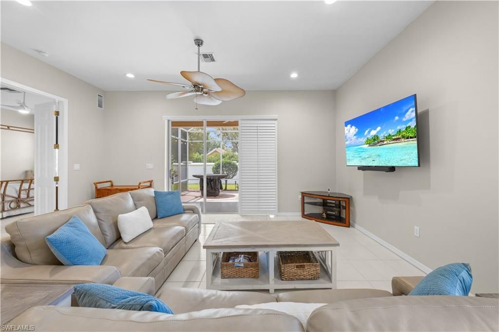 5472 Peppertree Dr, Fort Myers, FL 33908 Photo