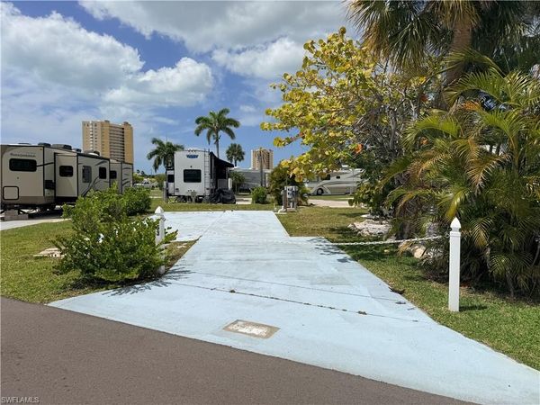 19681 Summerlin #553 RD, FORT MYERS, FL 33908