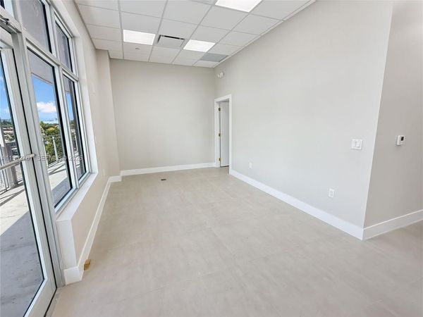 12750 NW 17th St , Unit 220, Sweetwater, FL 33182