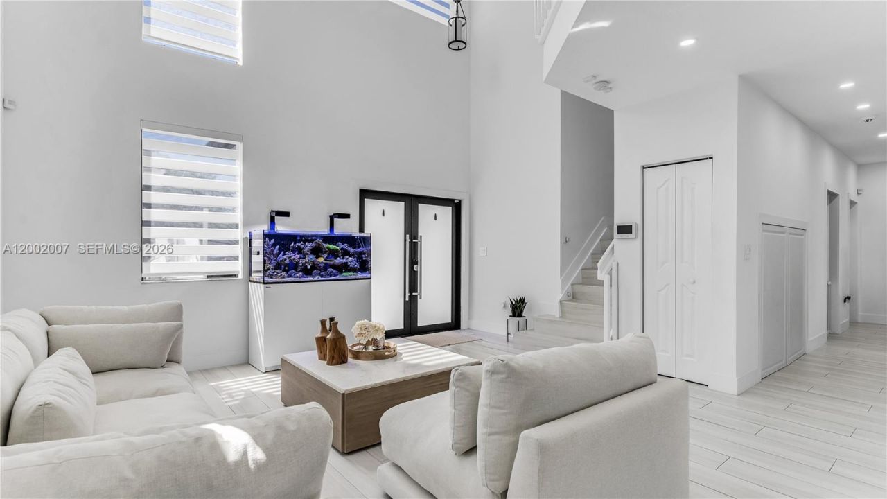 15817 SW 138th Ter, Miami, FL 33196 Photo