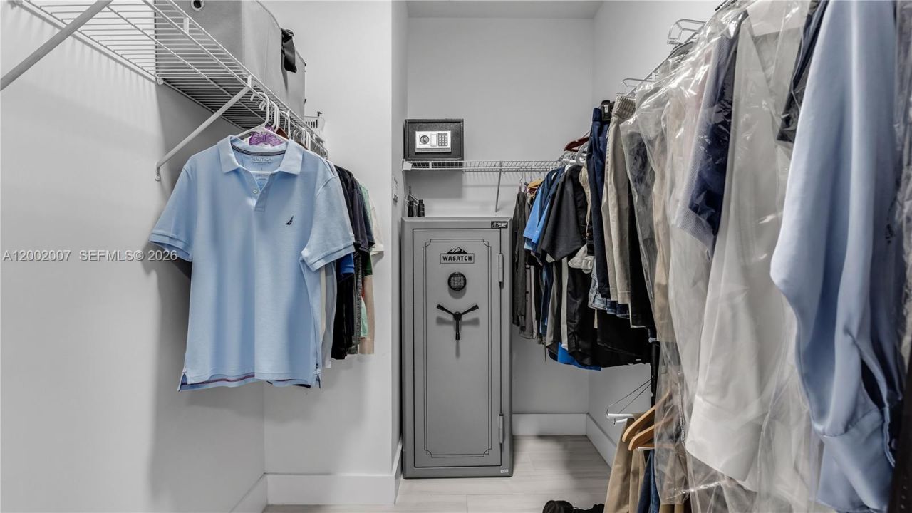 15817 SW 138th Ter, Miami, FL 33196 Photo