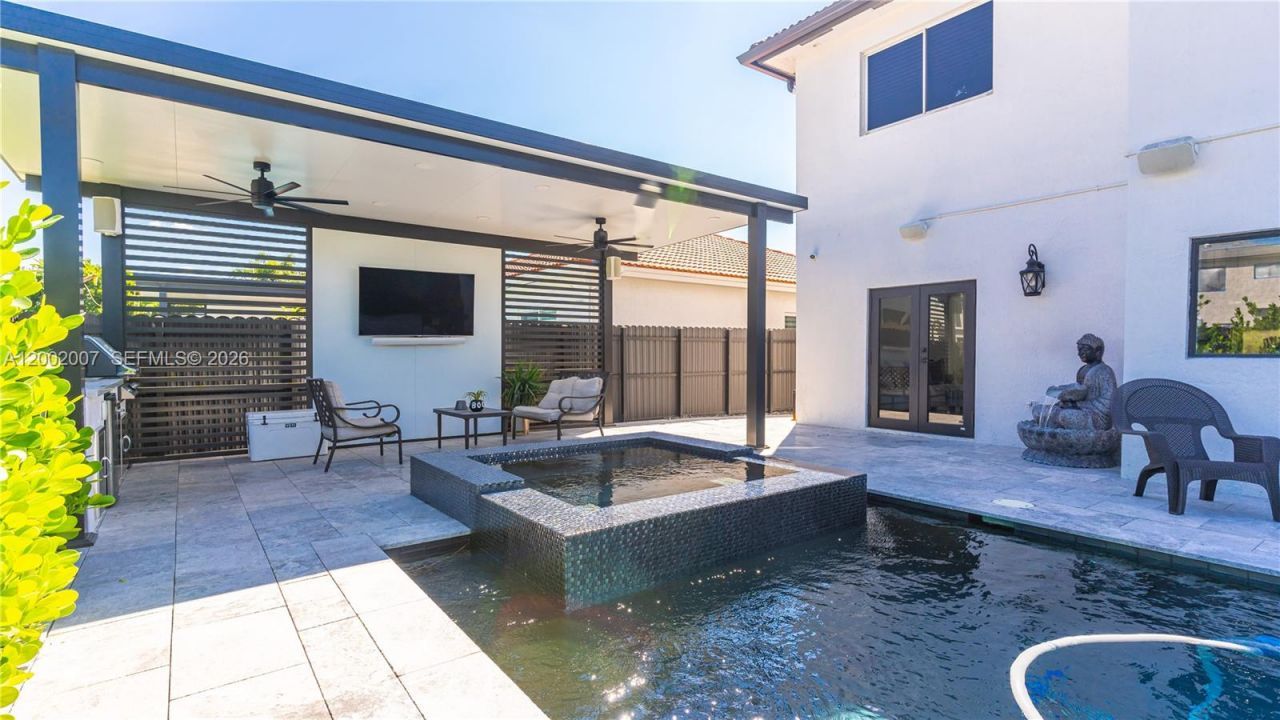 15817 SW 138th Ter, Miami, FL 33196 Photo