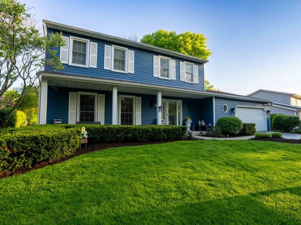 1006 Whirlaway Avenue, Naperville, IL 60540