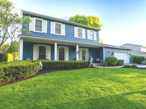 1006 Whirlaway Avenue, Naperville, IL 60540