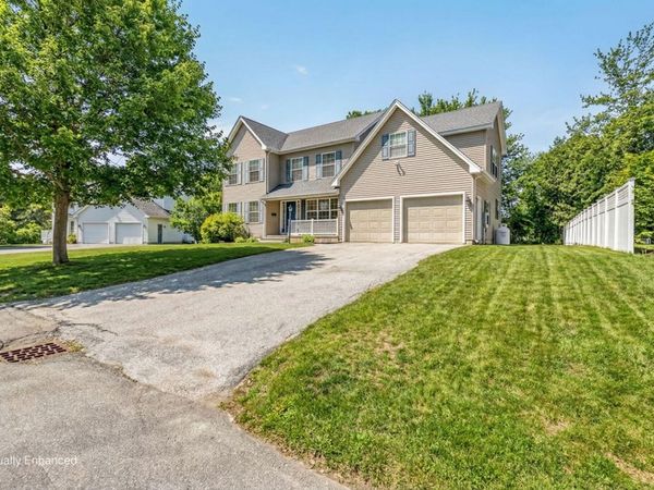 47 Fairways, Bangor, ME 04401
