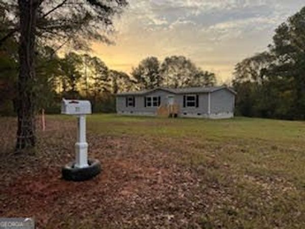 21 Trailer Park Road, Hartwell, GA 30643