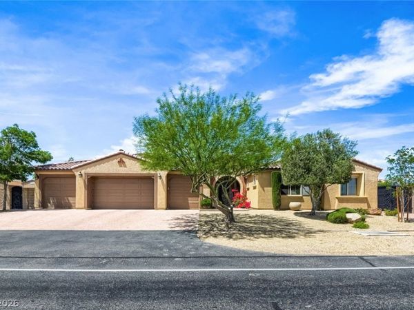 8935 Gagnier Boulevard, Las Vegas, NV 89113