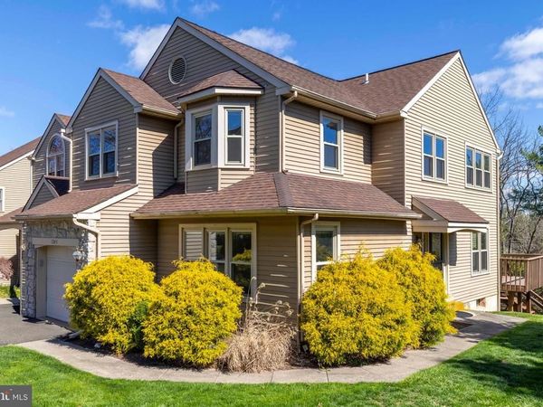 1243 BROWNING COURT, LANSDALE, PA 19446