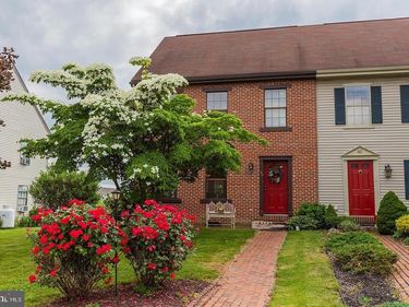 50 CARRIAGE HOUSE DRIVE, WILLOW STREET, PA 17584