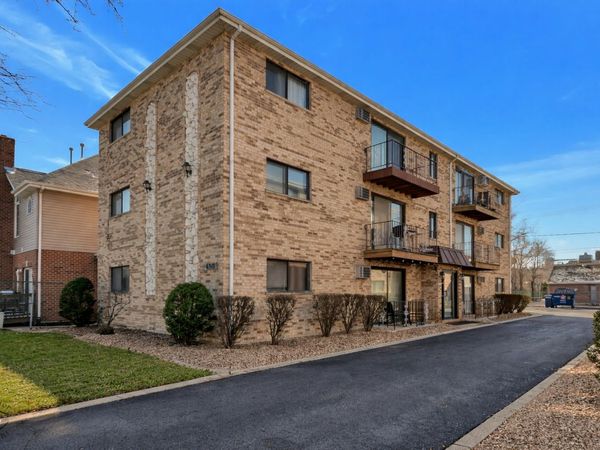 6317 W 64th Place , Unit 2S, Chicago, IL 60638