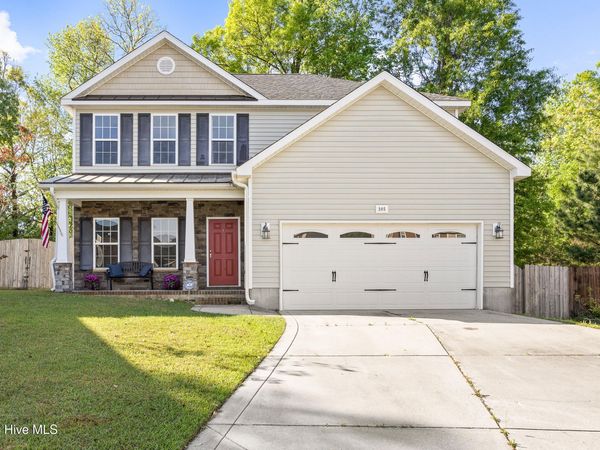 305 Bonnie Court, Sneads Ferry, NC 28460