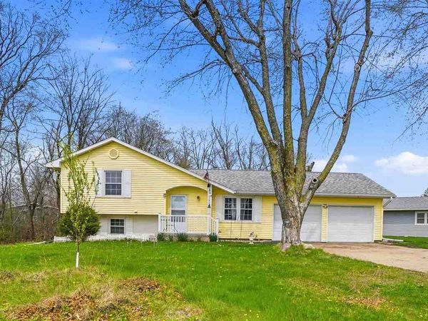 316 South Hill Ave, Columbus Junction, IA 52738