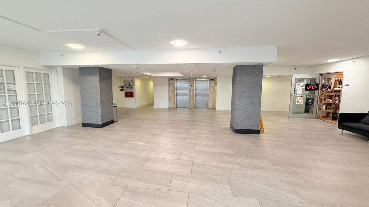 7501 E Treasure Dr, Unit 8B, North Bay Village, FL 33141 Photo