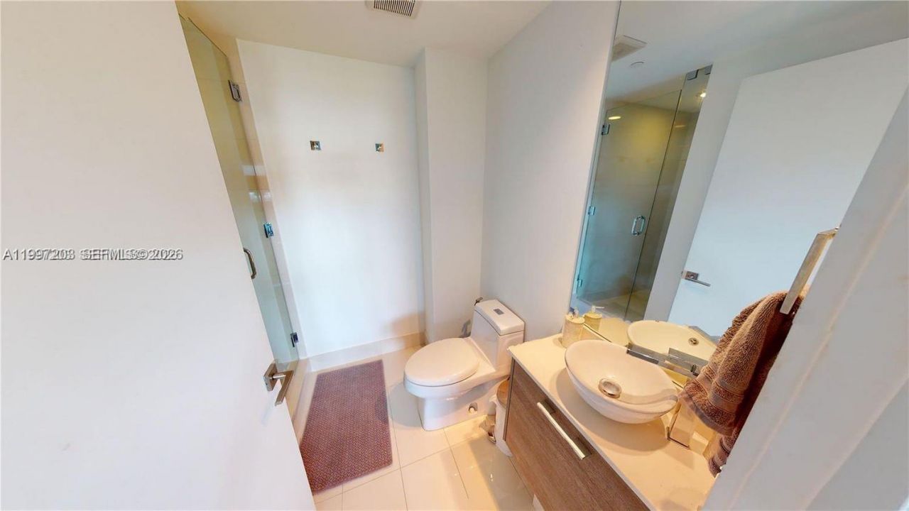 650 NE 32nd St, Unit 2005, Miami, FL 33137 Photo