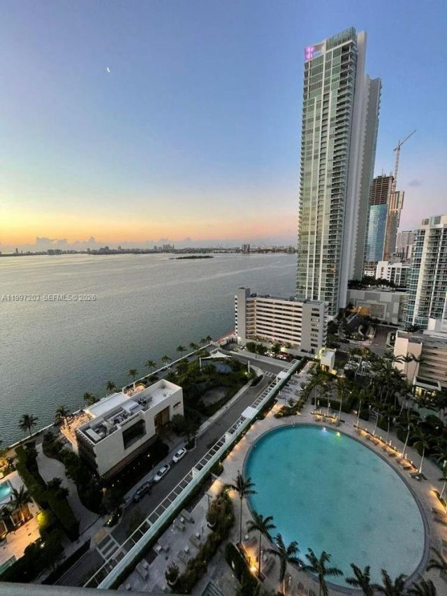 650 NE 32nd St, Unit 2005, Miami, FL 33137 Photo