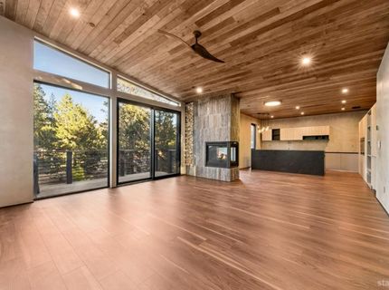 2013 Piute Street, South Lake Tahoe, CA 96150 Photo