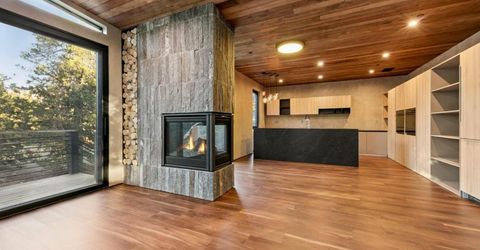 2013 Piute Street, South Lake Tahoe, CA 96150 Photo