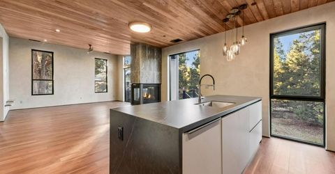 2013 Piute Street, South Lake Tahoe, CA 96150 Photo